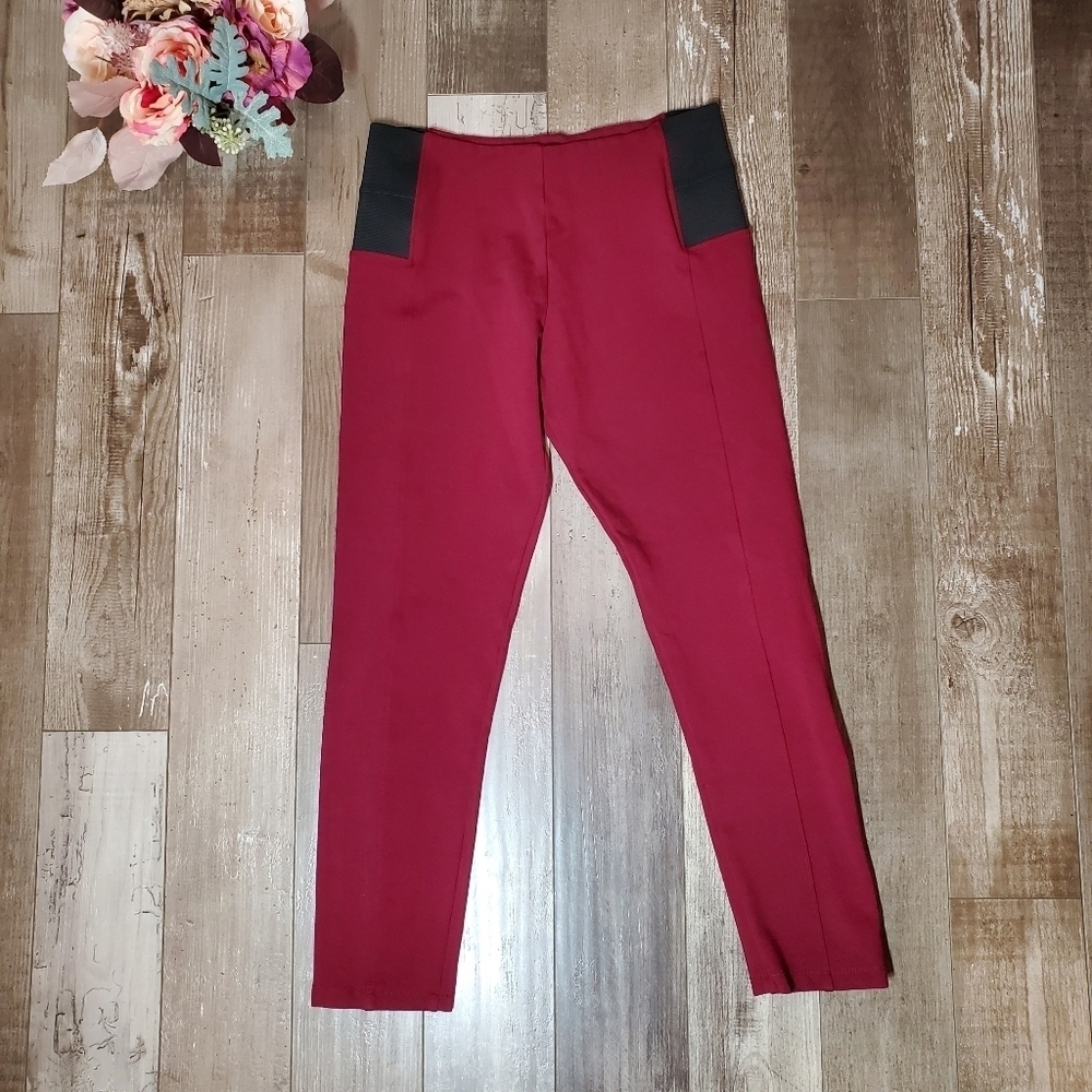 Papaya Women's Stretchy Pull-On Burgundy Pants with Black Accents Size Large